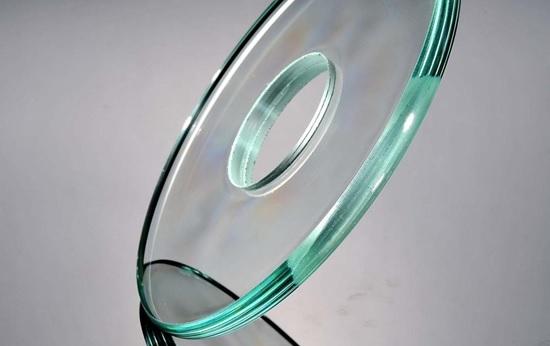 激光给玻璃加工带来新技术改革
